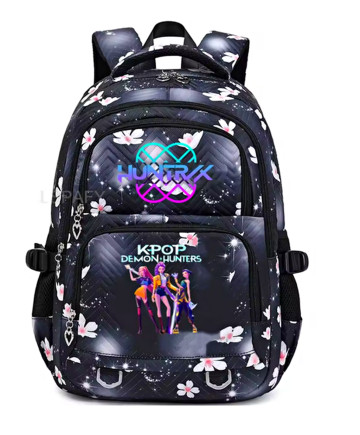 KPOP DEMON HUNTERS ISKOLATÁSKA HUNTRIX